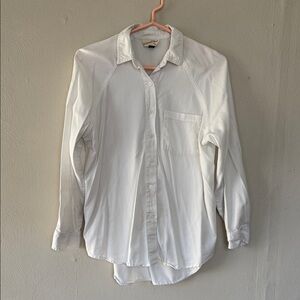 Universal Thread White Casual Button Down Shirt